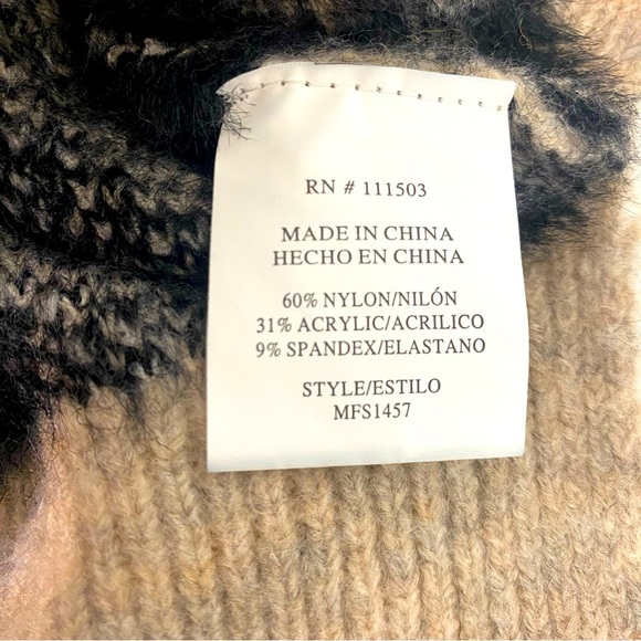 Anthropologie Twine & String Fuzzy Zebra Oversized Sweater Size L - Picture 5 of 6